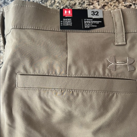 Under Armour Men's Khaki Shorts - Picture 1 of 3